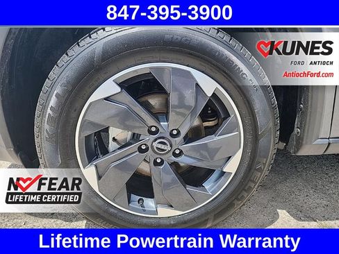 Used 2025 Nissan Rogue SV AWD/4WD image 21