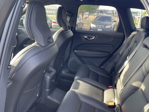 Used 2025 Volvo XC60 T8 Ultra w/ Climate Package AWD/4WD image 13