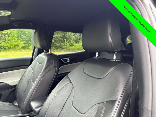 Used 2023 Jeep Compass Limited AWD/4WD image 6