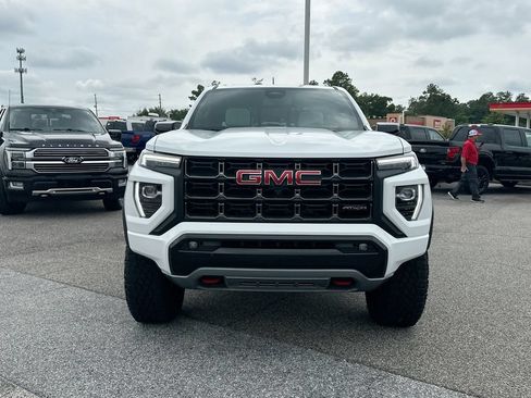 Used 2024 GMC Canyon AT4X AWD/4WD image 5
