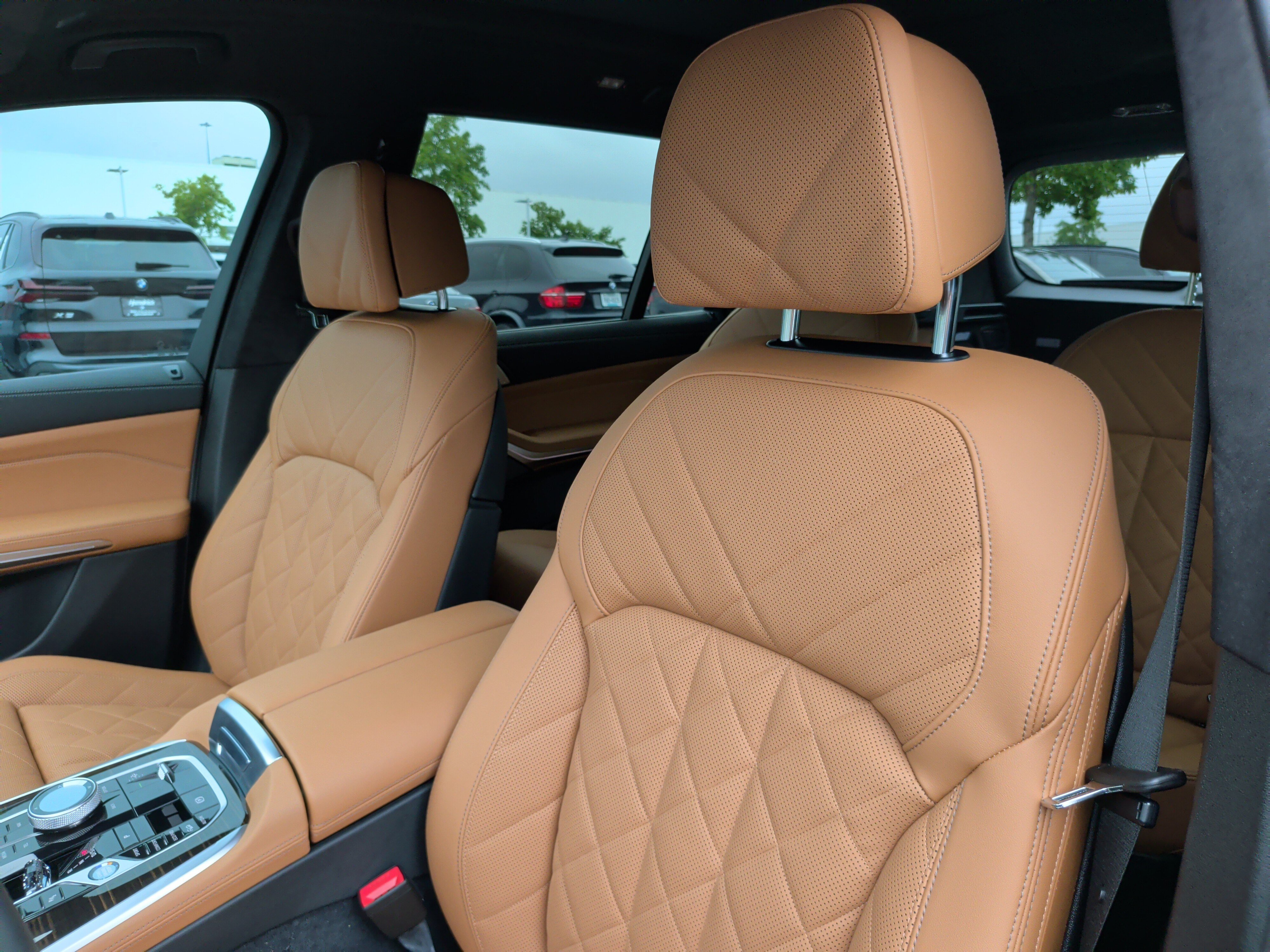 Used 2025 BMW X7 xDrive40i w/ Executive Package AWD/4WD image 26