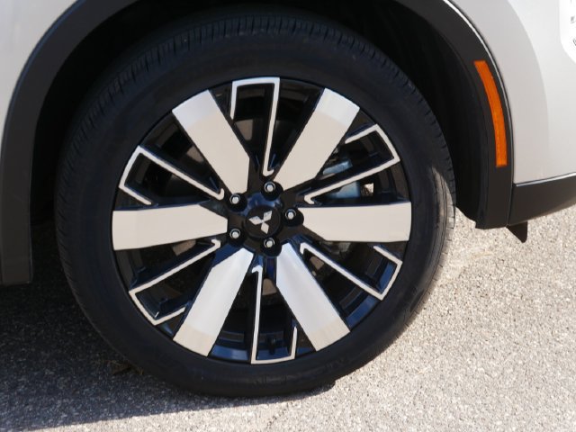 Used 2026 Mitsubishi Outlander SE AWD/4WD image 7