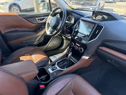 Used 2023 Subaru Forester Touring image 31