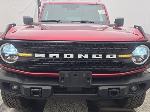 Used 2025 Ford Bronco Big Bend w/ Black Diamond Package AWD/4WD image 2