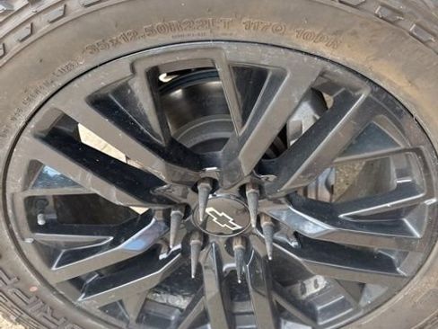 Used 2020 Chevrolet Silverado 1500 RST w/ Texas Edition image 28