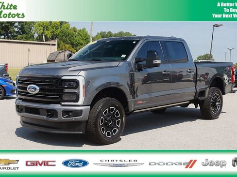 Used 2025 Ford F350 Platinum AWD/4WD image 1