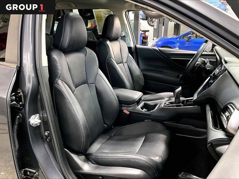 Certified 2022 Subaru Outback Limited image 8