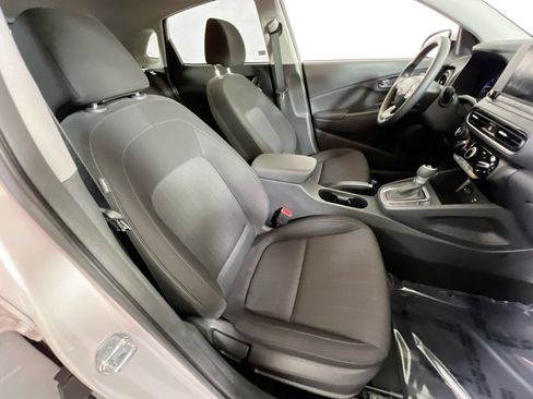 Used 2023 Hyundai Kona SEL AWD/4WD image 25