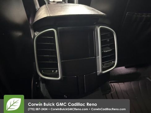 Used 2018 Porsche Cayenne Platinum Edition image 29