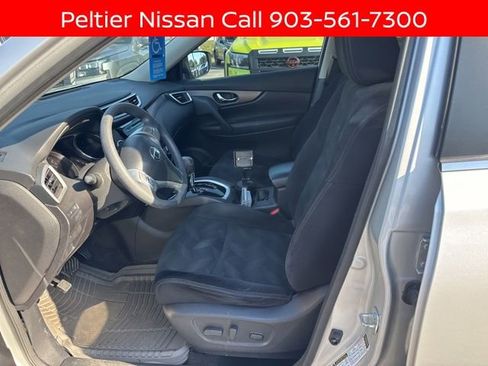 Used 2014 Nissan Rogue SV FWD image 9