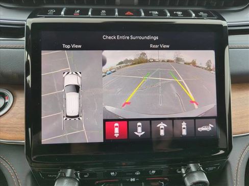 New 2024 Jeep Grand Cherokee L Summit image 12