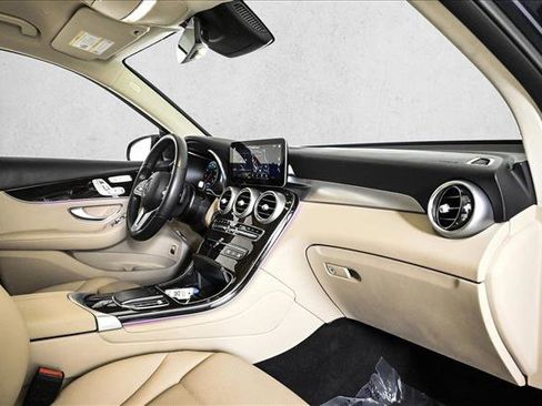 Certified 2022 Mercedes-Benz GLC 300 4MATIC image 23