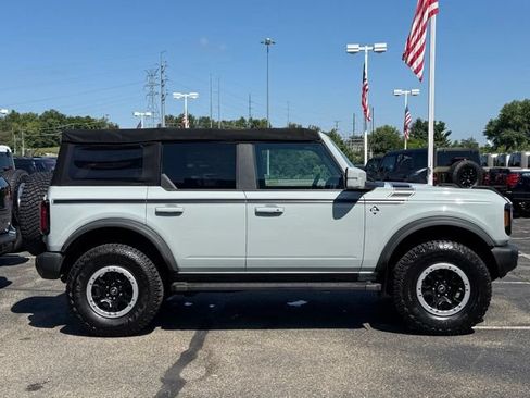 Used 2021 Ford Bronco Outer Banks w/ Sasquatch Package AWD/4WD image 4