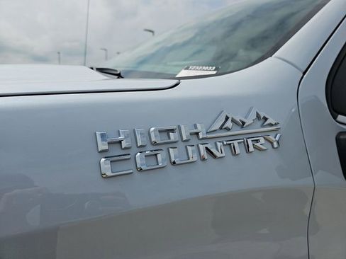 New 2026 Chevrolet Silverado 1500 High Country w/ Technology Package AWD/4WD image 32