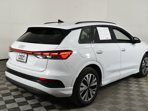Used 2025 Audi Q4 e-tron Premium Plus w/ Premium Plus image 9