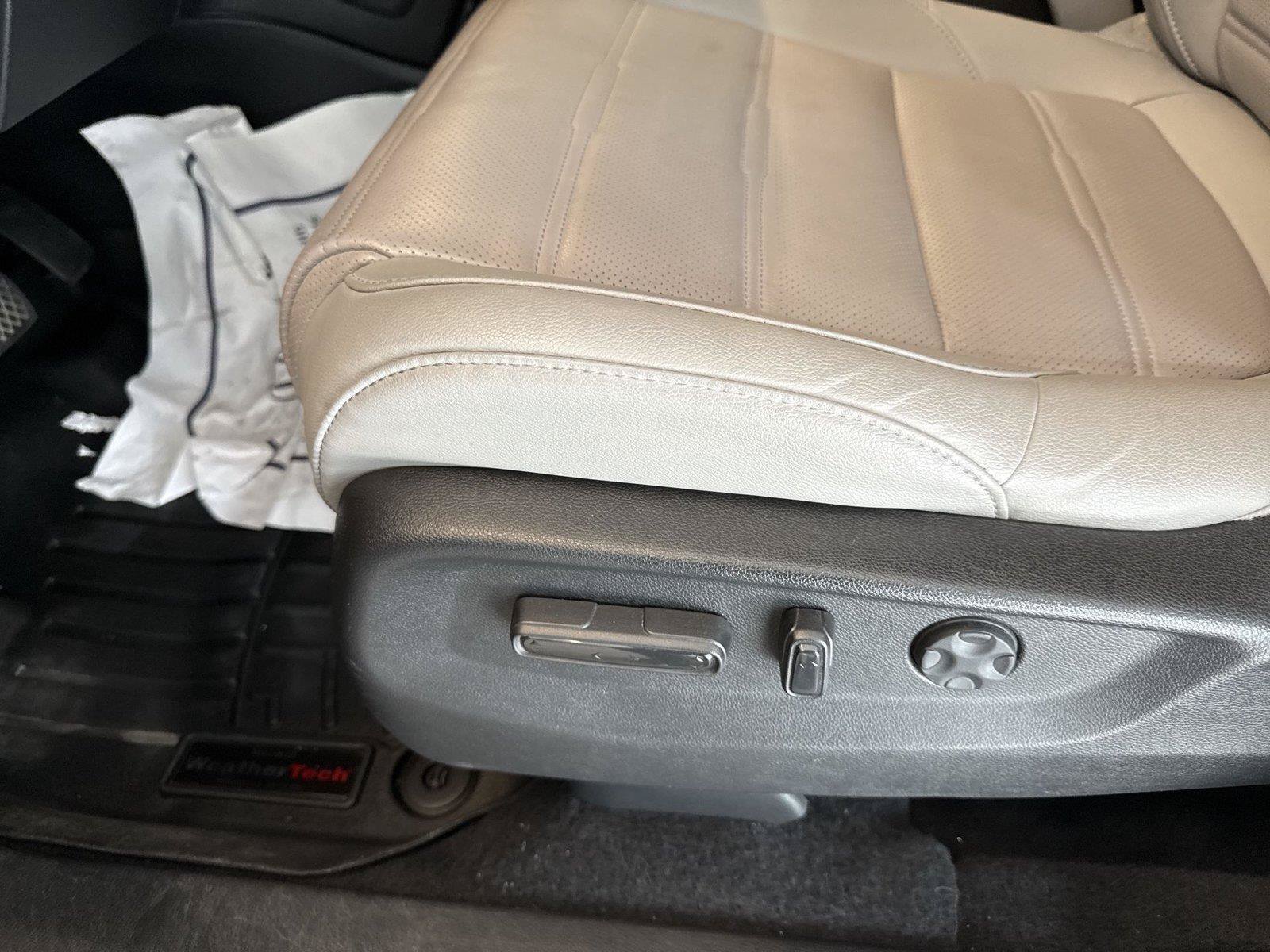 Used 2022 Honda CR-V Touring image 14