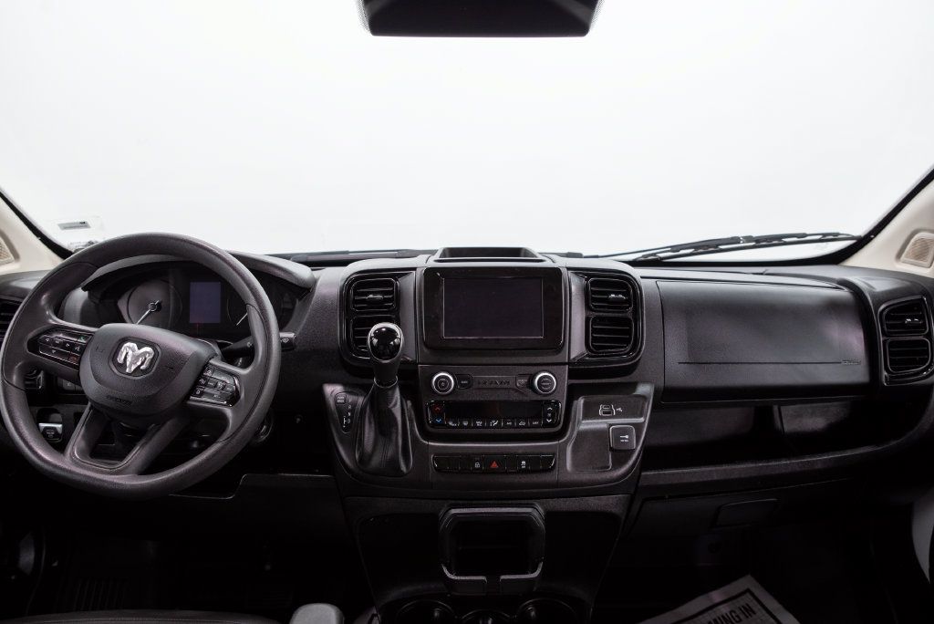 Used 2025 RAM ProMaster 2500 w/ Convenience Group FWD image 15