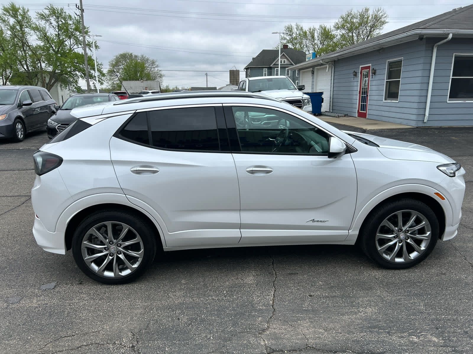 Used 2024 Buick Encore GX Avenir w/ Avenir Technology Package AWD/4WD image 3