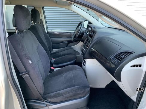 Used 2013 Dodge Grand Caravan SE FWD image 24