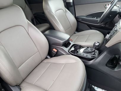 Used 2018 Hyundai Santa Fe Sport w/ 2.0T Ultimate Tech Package 05