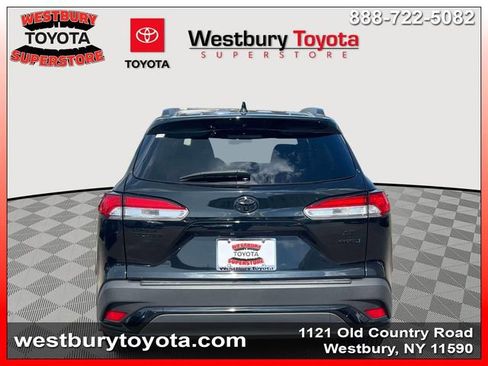 Used 2023 Toyota Corolla Cross AWD Hybrid image 9