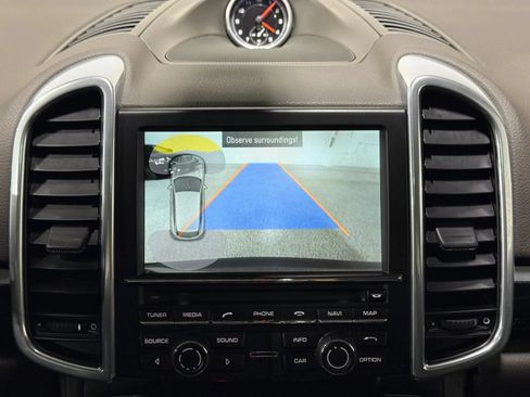 Used 2016 Porsche Cayenne AWD/4WD image 31