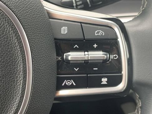 Used 2024 Kia Sorento S w/ Panoramic Sunroof Package FWD image 29
