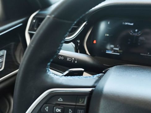 Used 2022 Jeep Grand Cherokee Trailhawk w/ Advanced Protech Group II image 30