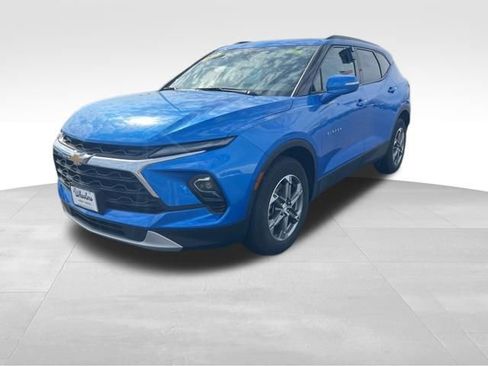 Used 2024 Chevrolet Blazer LT AWD/4WD image 1