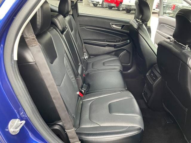 Used 2015 Ford Edge Titanium w/ Equipment Group 302A AWD/4WD image 26
