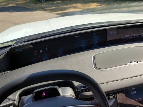 New 2025 Lincoln Navigator Reserve w/ Jet Appearance Package image 30