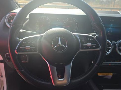 Used 2023 Mercedes-Benz GLA 250 4MATIC w/ AMG Line Exterior image 8