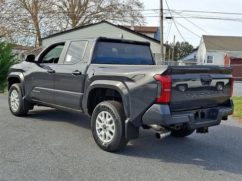 New 2025 Toyota Tacoma SR5 image 7