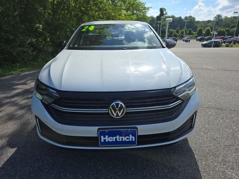 Used 2024 Volkswagen Jetta Sport FWD image 7