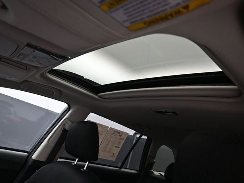 Used 2011 Subaru Outback 2.5i Premium image 25