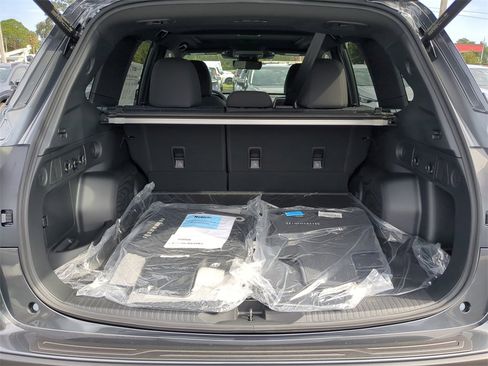 Certified 2025 Subaru Forester Premium w/ Protection Package (1PH) image 9