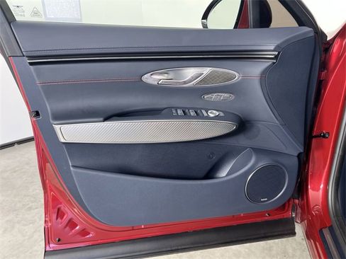 Used 2022 Genesis GV70 2.5T w/ Sport Prestige Package image 23