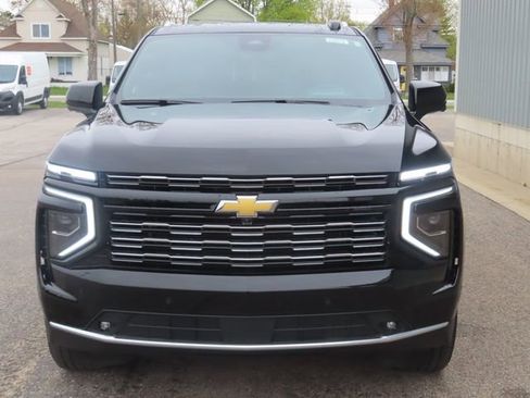 Used 2026 Chevrolet Tahoe High Country AWD/4WD image 11