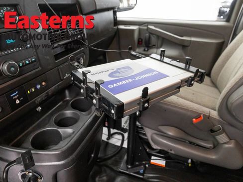 Used 2021 Chevrolet Express 2500 RWD image 18
