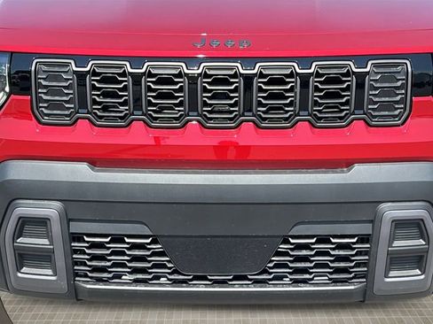 New 2026 Jeep Cherokee Laredo AWD/4WD image 9