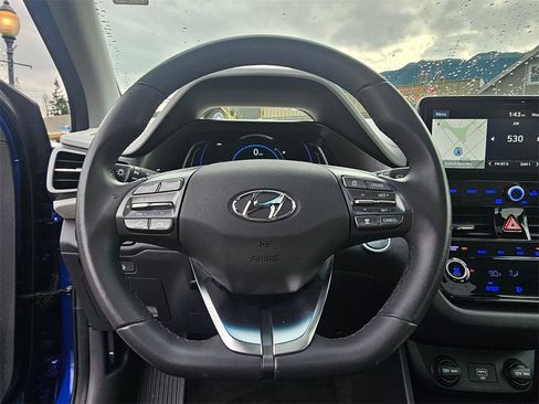 Used 2020 Hyundai Ioniq Limited image 27
