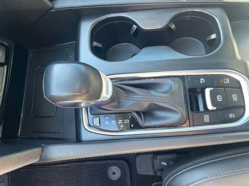 Used 2019 Hyundai Santa Fe SEL w/ Cargo Package image 25