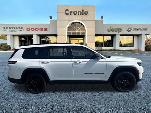 Used 2023 Jeep Grand Cherokee L Laredo AWD/4WD image 2