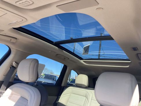 New 2025 Lincoln Nautilus Reserve image 24