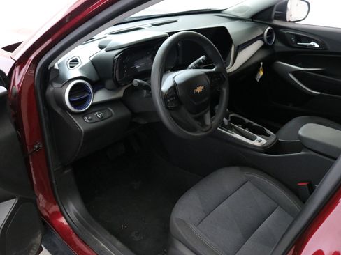 Certified 2024 Chevrolet Trax LS image 22