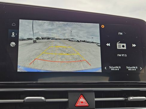 Used 2025 Hyundai Elantra SEL image 26