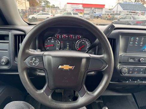 Used 2017 Chevrolet Silverado 1500 W/T w/ Trailering Package image 10