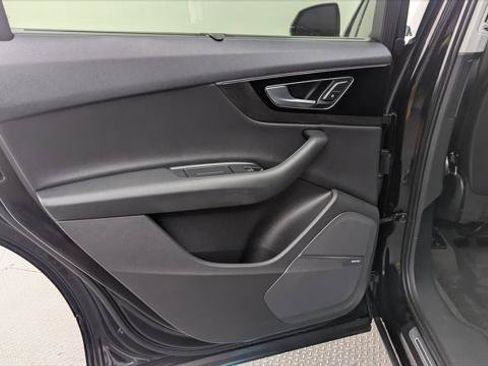 Used 2017 Audi Q7 3.0T Prestige w/ Prestige Package AWD/4WD image 16