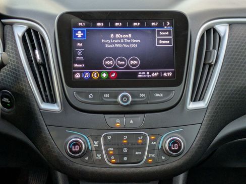 Used 2023 Chevrolet Malibu LT image 18