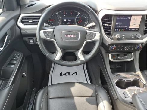 Used 2023 GMC Acadia SLT w/ Elevation Edition FWD image 6